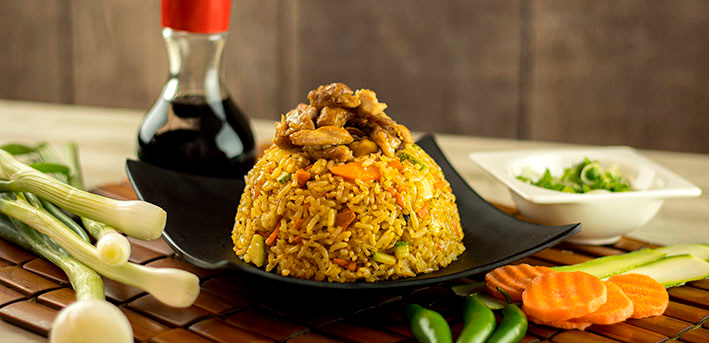 Yakimeshi de Pollo